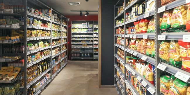 Введение пропусков в Москве не осложнило поставки в продуктовые магазины